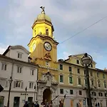 In The Centar Of Daire *
