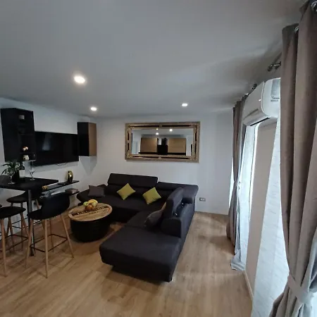 Apartmán In The Centar Of *