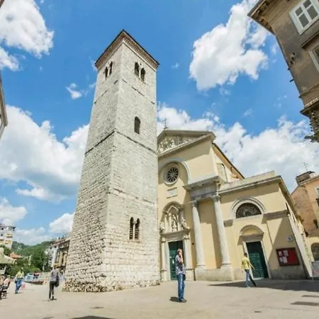 In The Centar Of Apartment Rijeka