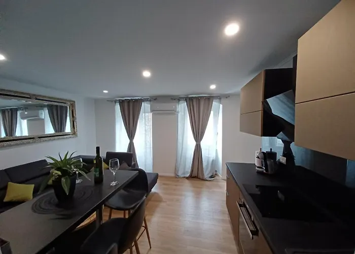 In The Centar Of Appartamento Fiume